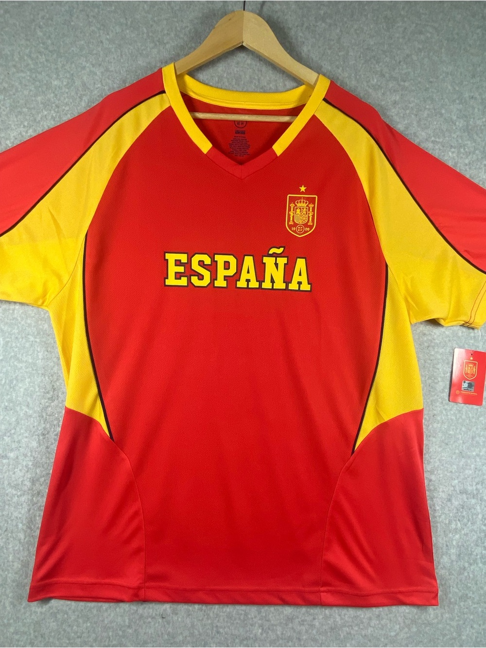 España Licensed product Soccer jersey #10 men’s Size XXL Men's Red & Yellow NWT